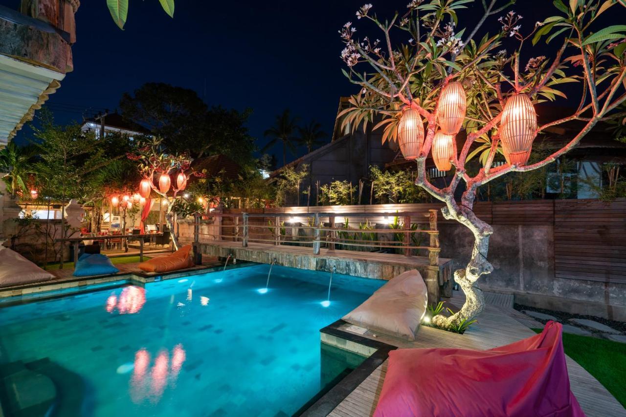Good Cheer Hostel Lembongan Esterno foto
