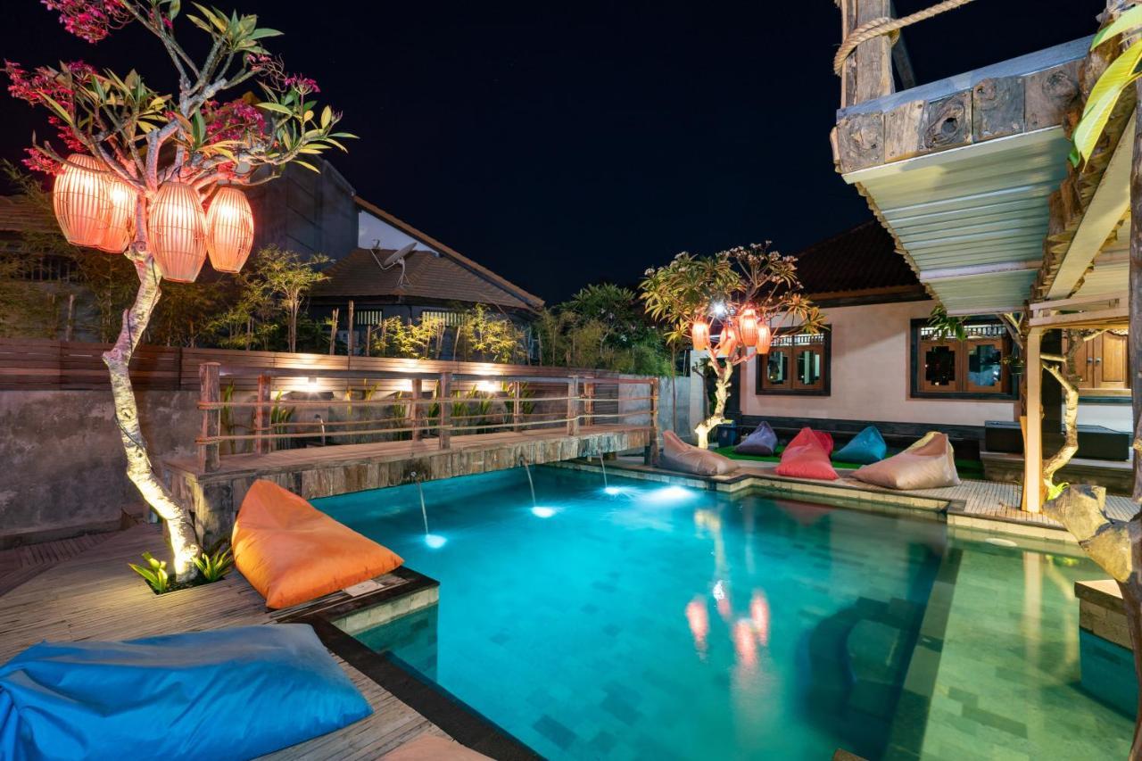 Good Cheer Hostel Lembongan Esterno foto