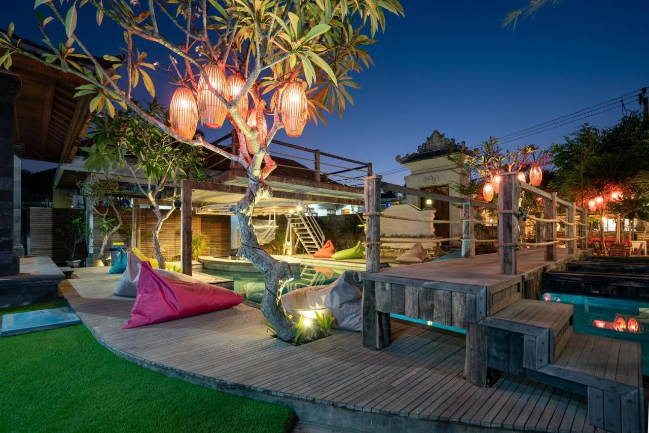 Good Cheer Hostel Lembongan Esterno foto